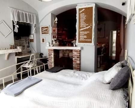 Godot Apartman Miskolc Eksteriør billede