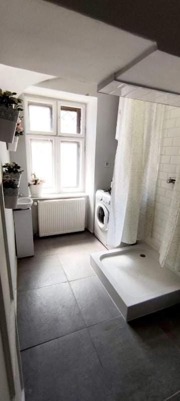 Godot Apartman Miskolc Eksteriør billede